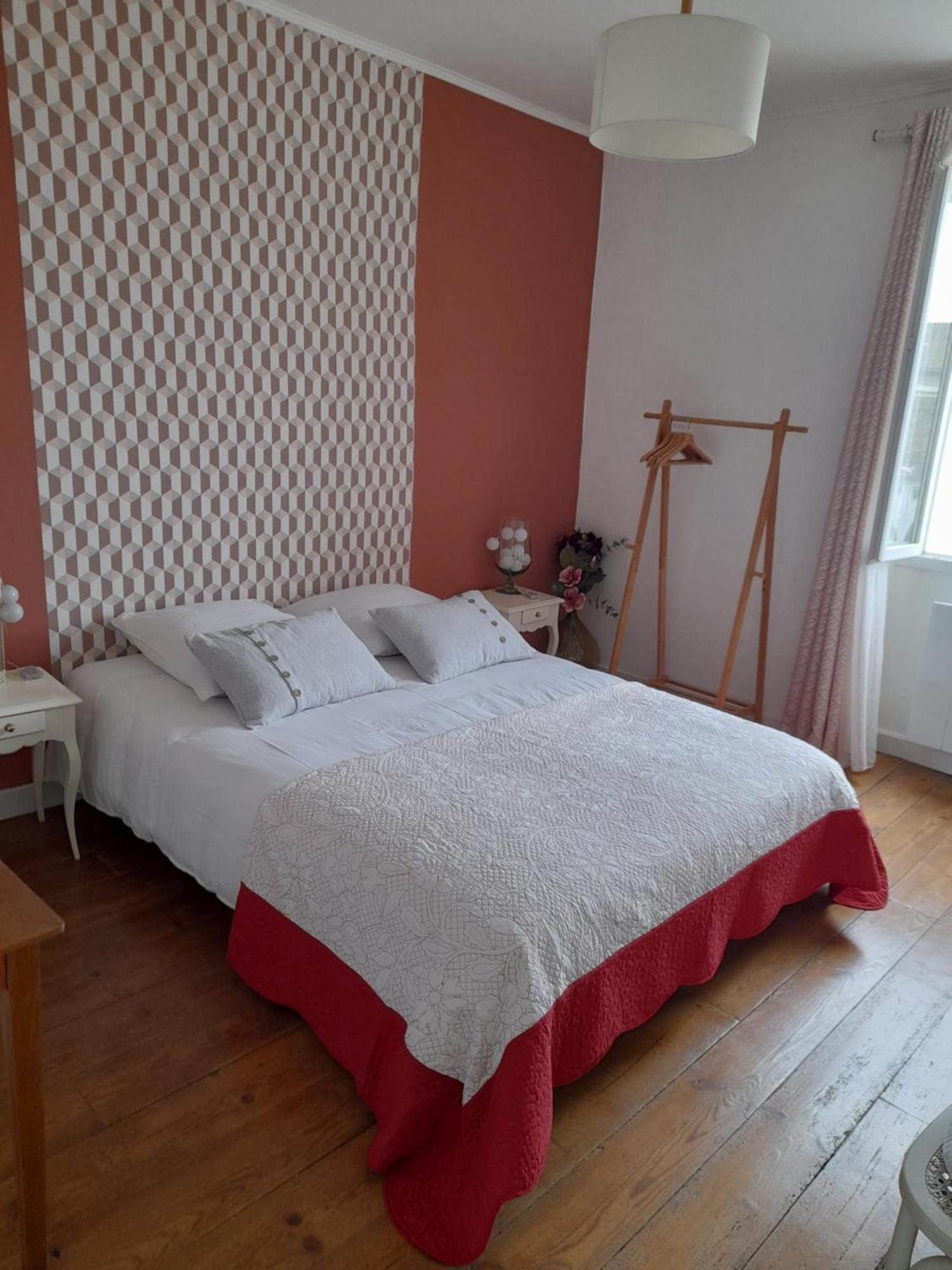 Bed and Breakfast Les Hirondelles Puyoo Exterior foto